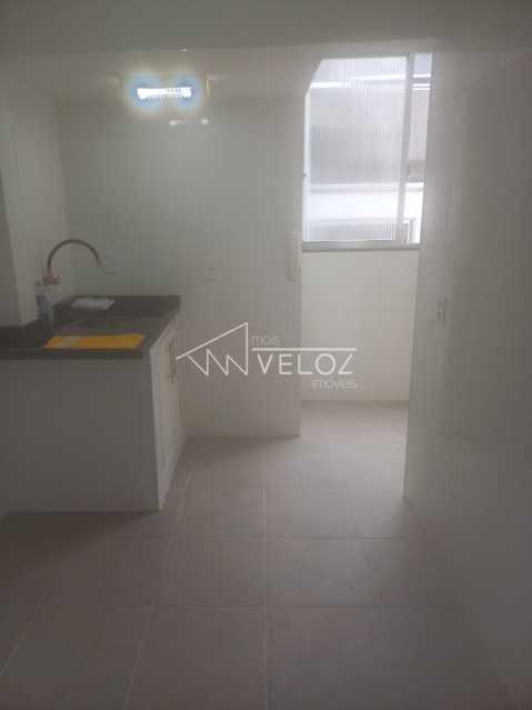 Apartamento à venda com 1 quarto, 60m² - Foto 15