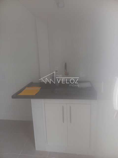 Apartamento à venda com 1 quarto, 60m² - Foto 21