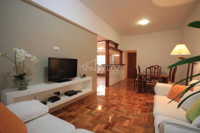 Apartamento à venda com 3 quartos, 123m² - Foto 2