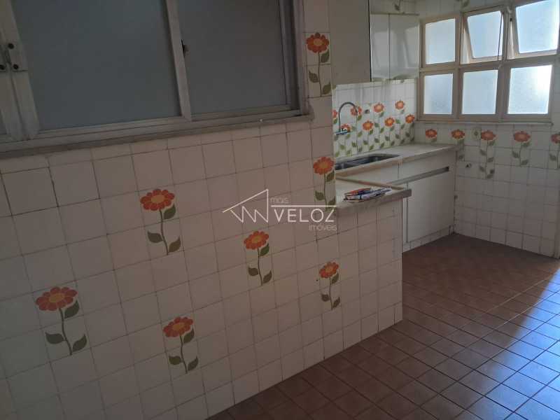 Apartamento à venda com 2 quartos, 130m² - Foto 7