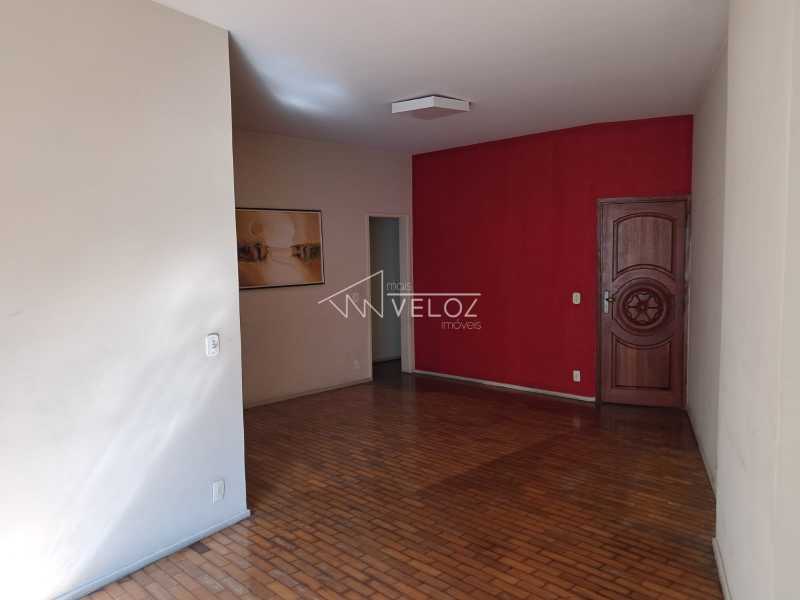 Apartamento à venda com 2 quartos, 130m² - Foto 1