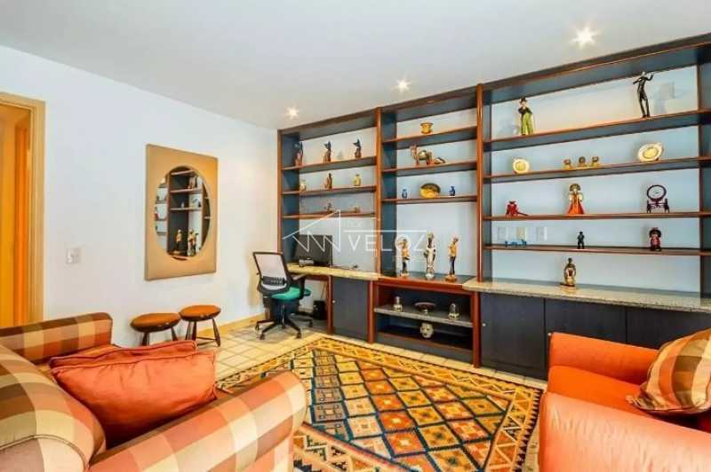 Apartamento à venda com 4 quartos, 251m² - Foto 9