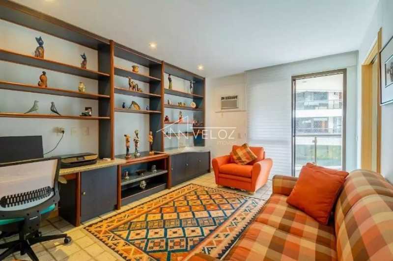 Apartamento à venda com 4 quartos, 251m² - Foto 14