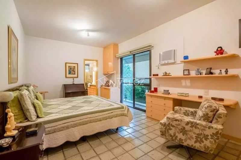 Apartamento à venda com 4 quartos, 251m² - Foto 15