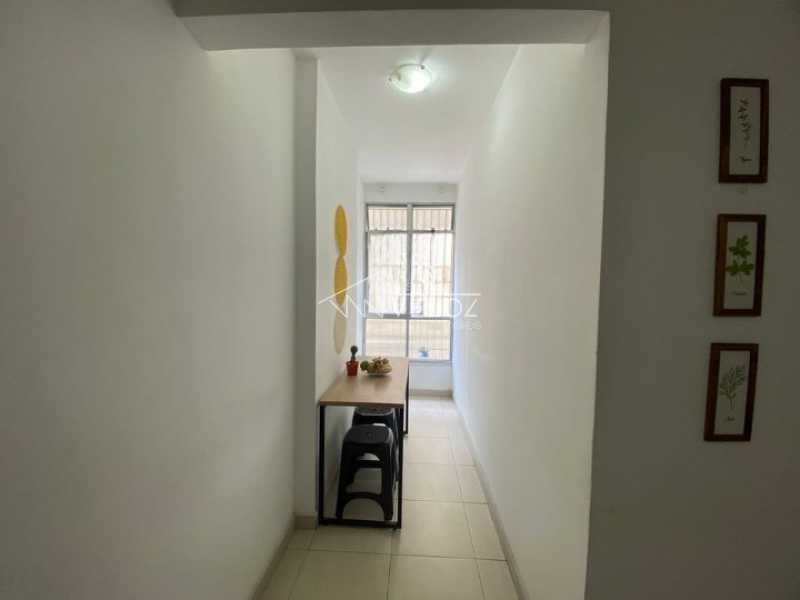 Apartamento à venda com 1 quarto, 33m² - Foto 8