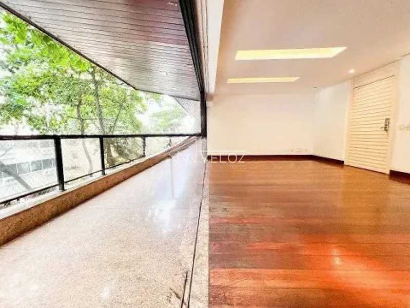 Apartamento à venda com 4 quartos, 192m² - Foto 3