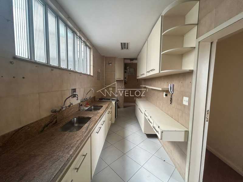 Apartamento à venda com 3 quartos, 118m² - Foto 32