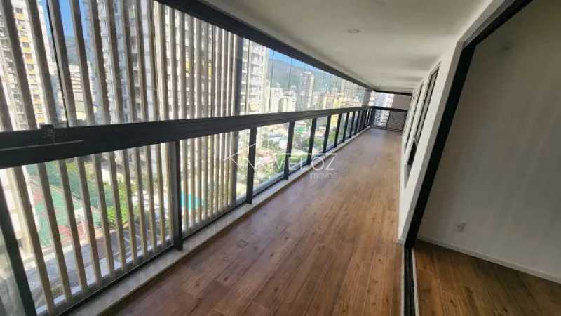 Apartamento à venda com 4 quartos, 144m² - Foto 2