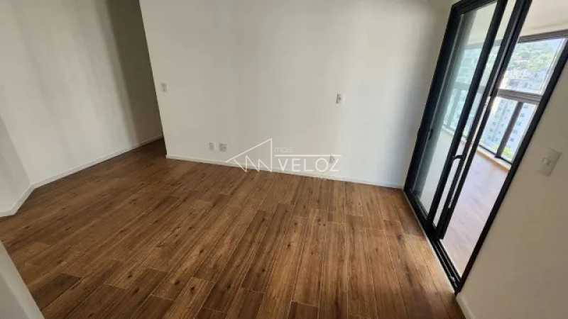 Apartamento à venda com 4 quartos, 144m² - Foto 12