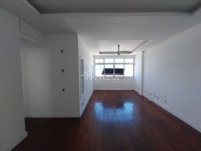 Apartamento à venda com 2 quartos, 75m² - Foto 4