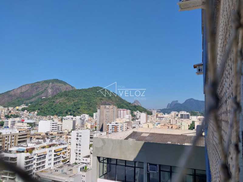 Apartamento à venda com 2 quartos, 75m² - Foto 8