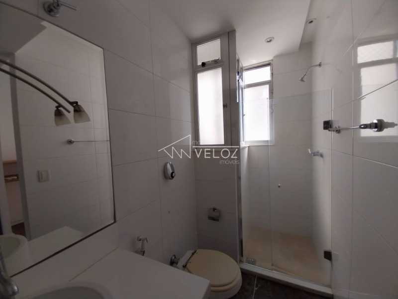 Apartamento à venda com 2 quartos, 75m² - Foto 13