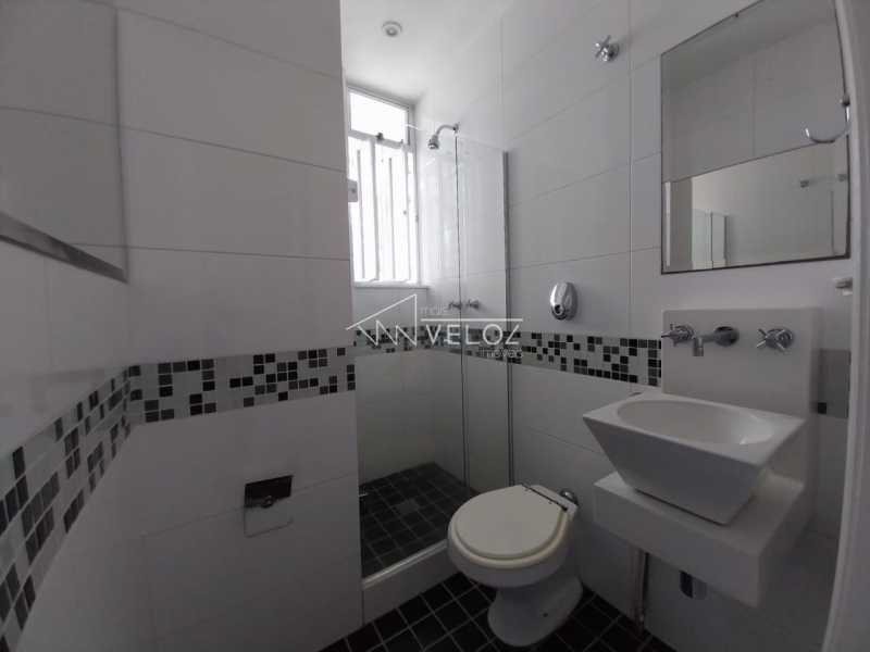 Apartamento à venda com 2 quartos, 75m² - Foto 14