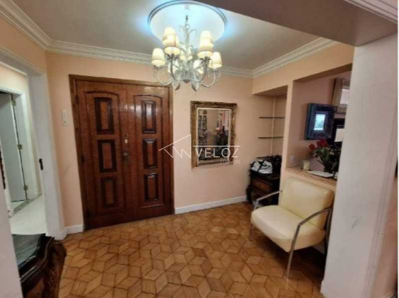 Apartamento à venda com 3 quartos, 180m² - Foto 9