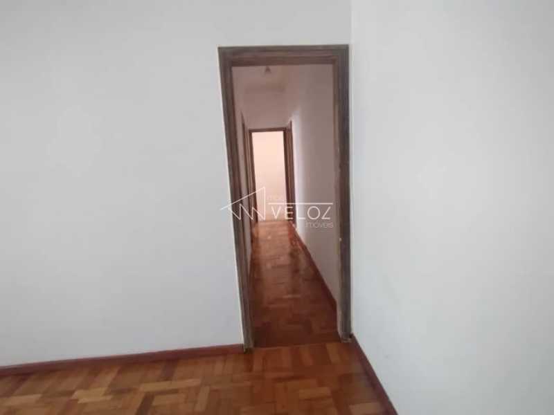 Apartamento à venda com 2 quartos, 87m² - Foto 2