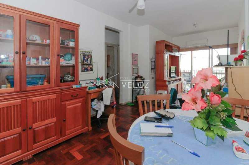 Apartamento à venda com 2 quartos, 61m² - Foto 1