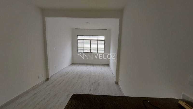 Apartamento à venda com 1 quarto, 30m² - Foto 7