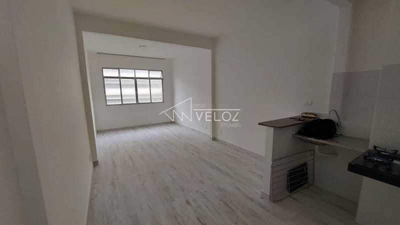 Apartamento à venda com 1 quarto, 30m² - Foto 8