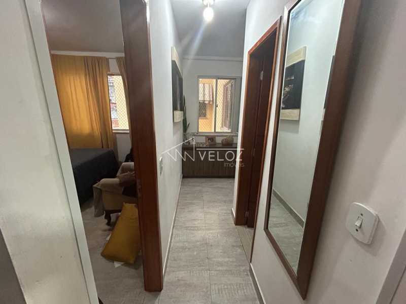 Apartamento à venda com 2 quartos, 45m² - Foto 2