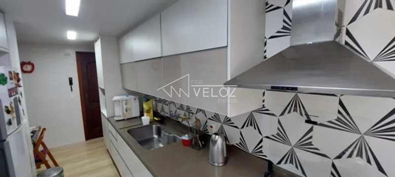 Apartamento à venda com 3 quartos, 160m² - Foto 23