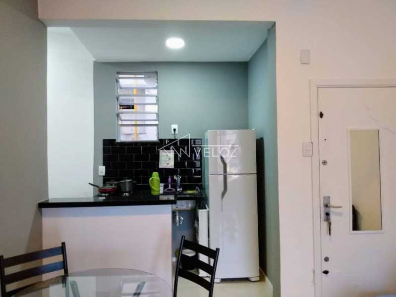 Apartamento à venda com 1 quarto, 43m² - Foto 9