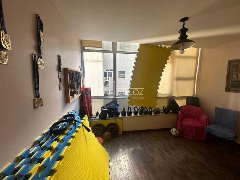 Apartamento à venda com 3 quartos, 81m² - Foto 1