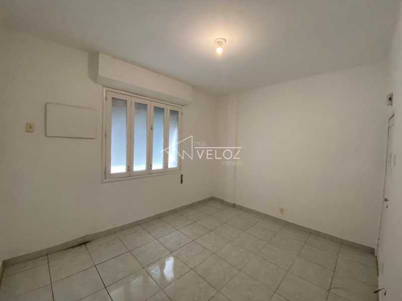 Apartamento à venda com 1 quarto, 23m² - Foto 2