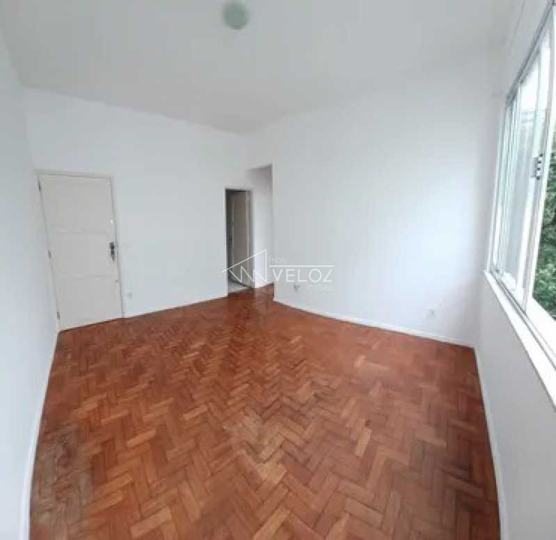 Apartamento à venda com 2 quartos, 58m² - Foto 2