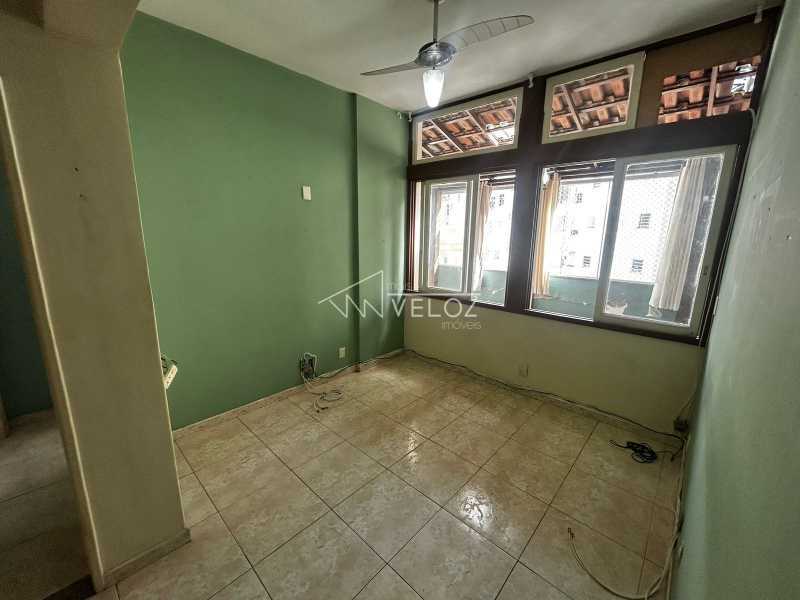 Apartamento à venda com 2 quartos, 60m² - Foto 3