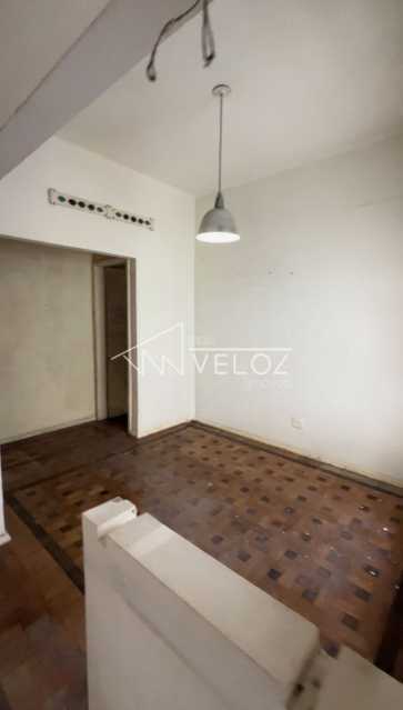 Apartamento à venda com 2 quartos, 42m² - Foto 2