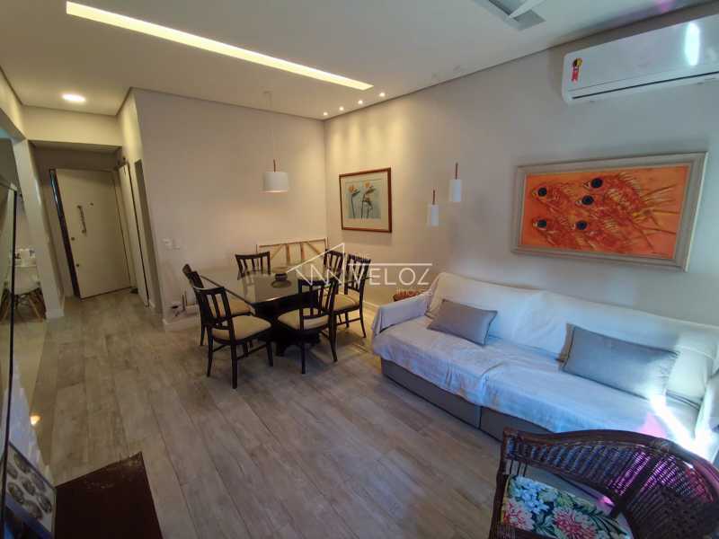 Apartamento à venda com 2 quartos, 66m² - Foto 1