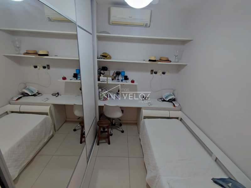 Apartamento à venda com 2 quartos, 66m² - Foto 14