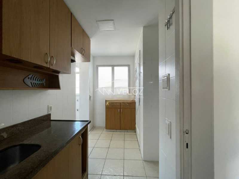 Apartamento à venda com 2 quartos, 82m² - Foto 27