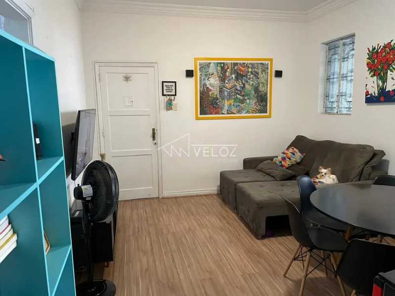 Apartamento à venda com 2 quartos, 87m² - Foto 2