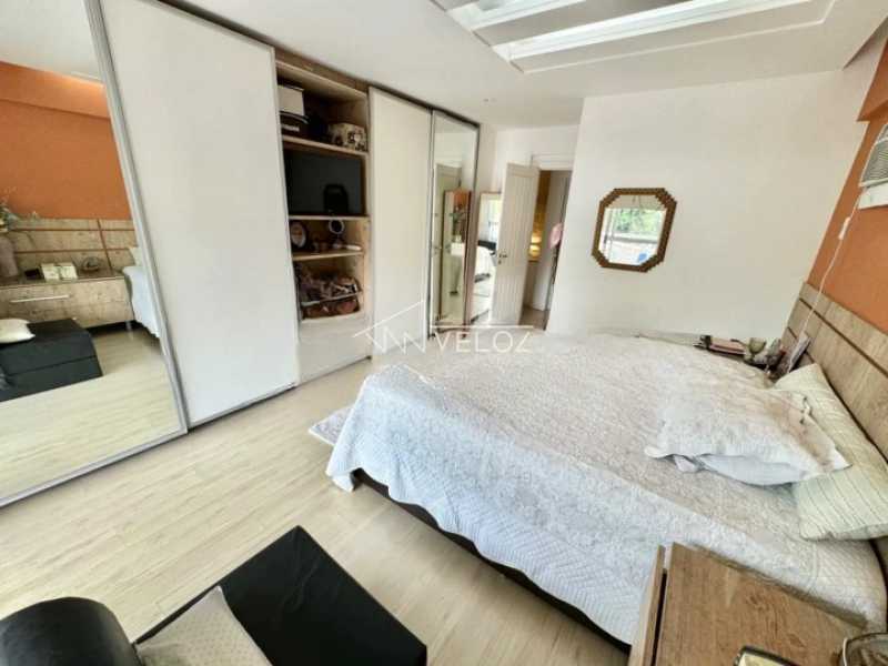 Casa de Condomínio à venda com 4 quartos, 209m² - Foto 11