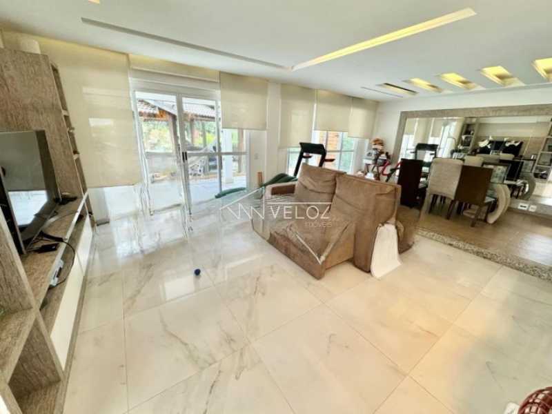 Casa de Condomínio à venda com 4 quartos, 209m² - Foto 16