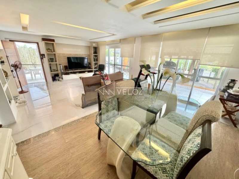 Casa de Condomínio à venda com 4 quartos, 209m² - Foto 17