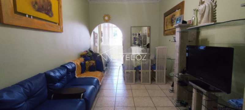 Apartamento à venda com 2 quartos, 77m² - Foto 3