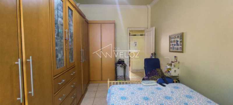 Apartamento à venda com 2 quartos, 77m² - Foto 4