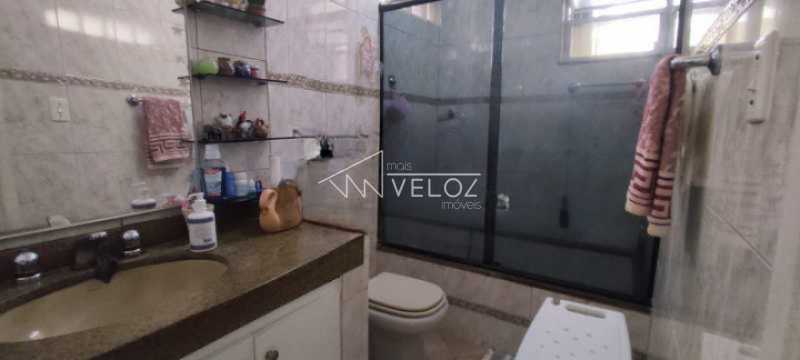 Apartamento à venda com 2 quartos, 77m² - Foto 13