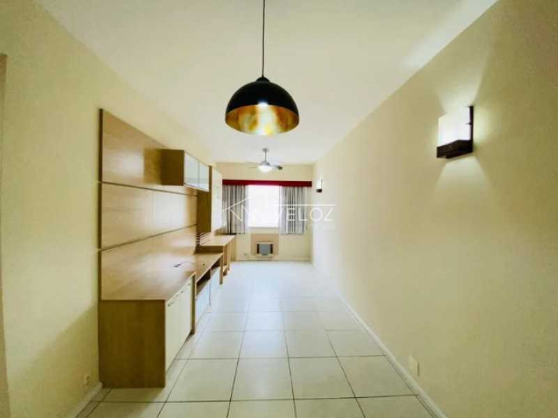 Apartamento à venda com 1 quarto, 50m² - Foto 2