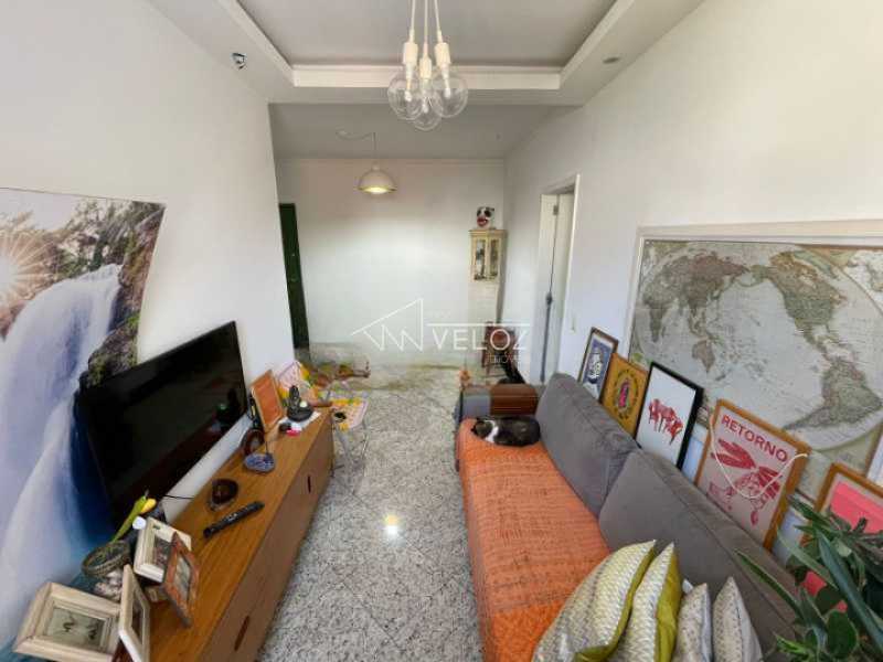 Apartamento à venda com 2 quartos, 62m² - Foto 3