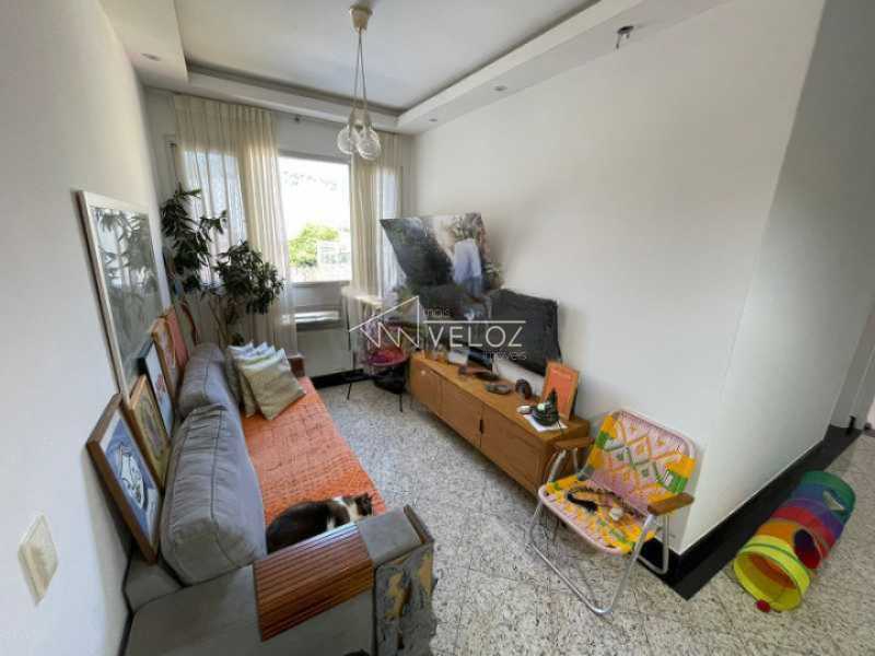 Apartamento à venda com 2 quartos, 62m² - Foto 7