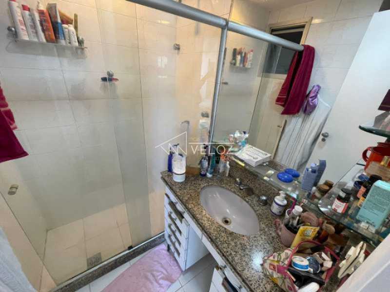 Apartamento à venda com 2 quartos, 62m² - Foto 17