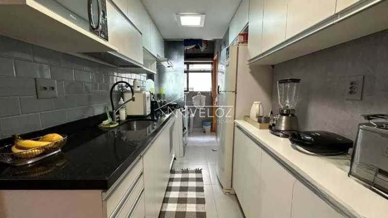 Apartamento à venda com 3 quartos, 115m² - Foto 17