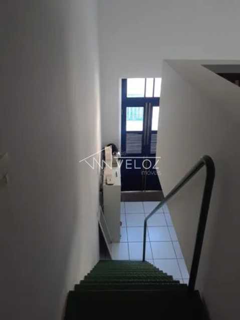 Apartamento à venda com 1 quarto, 56m² - Foto 4