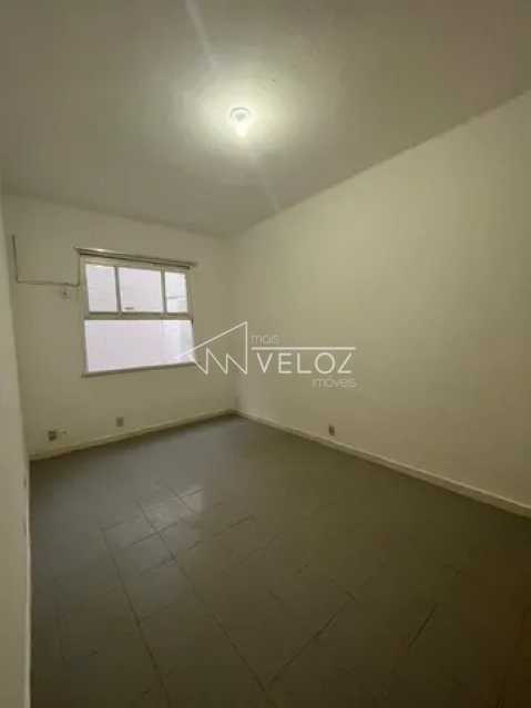 Apartamento à venda com 2 quartos, 75m² - Foto 7