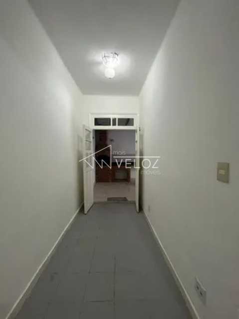 Apartamento à venda com 2 quartos, 75m² - Foto 9