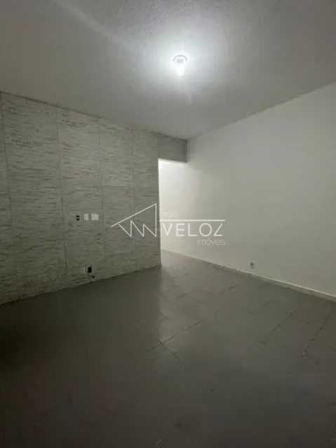 Apartamento à venda com 2 quartos, 75m² - Foto 19