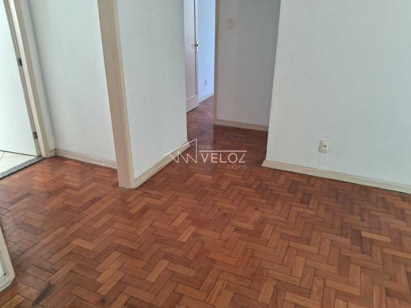 Apartamento à venda com 3 quartos, 100m² - Foto 1